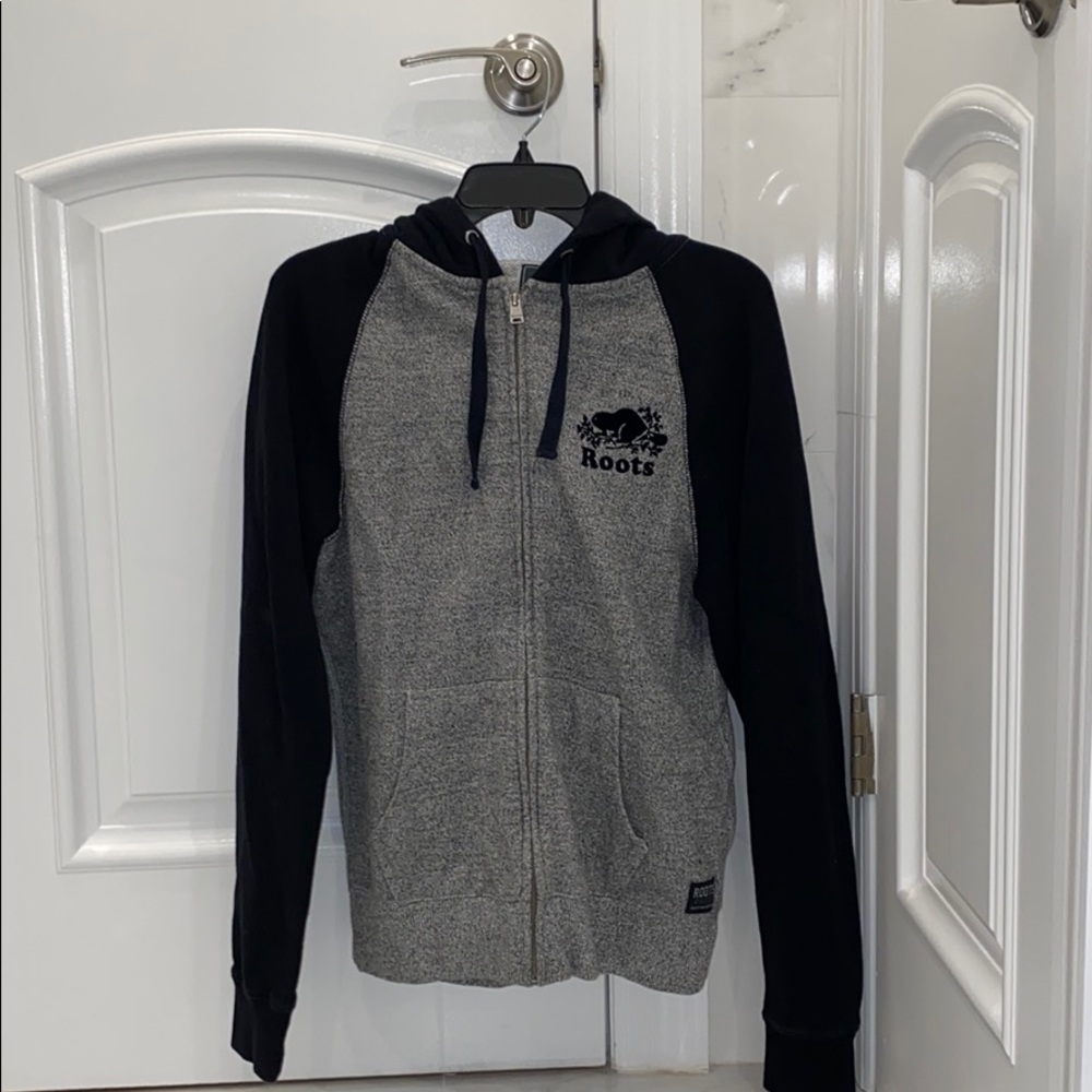 Roots Zip up